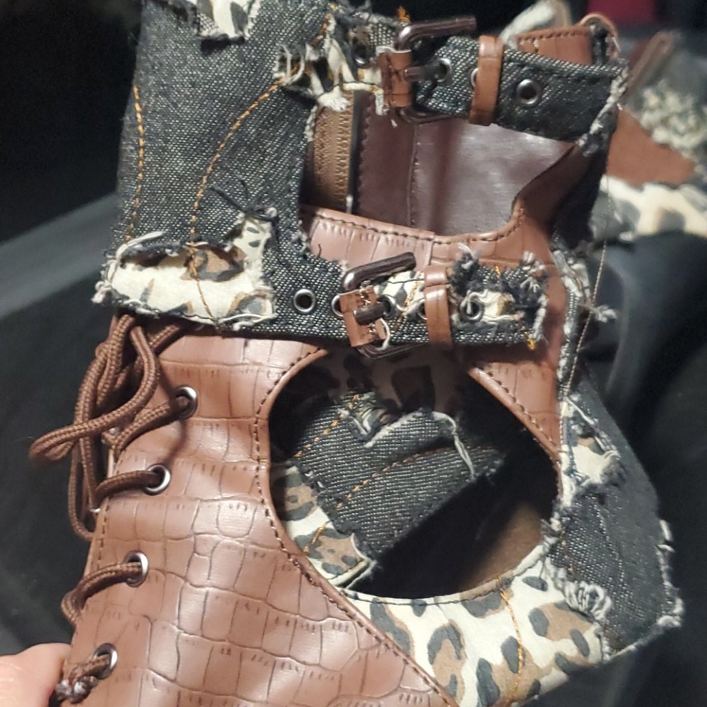 Wild Rose Booties - Picture 8 of 8